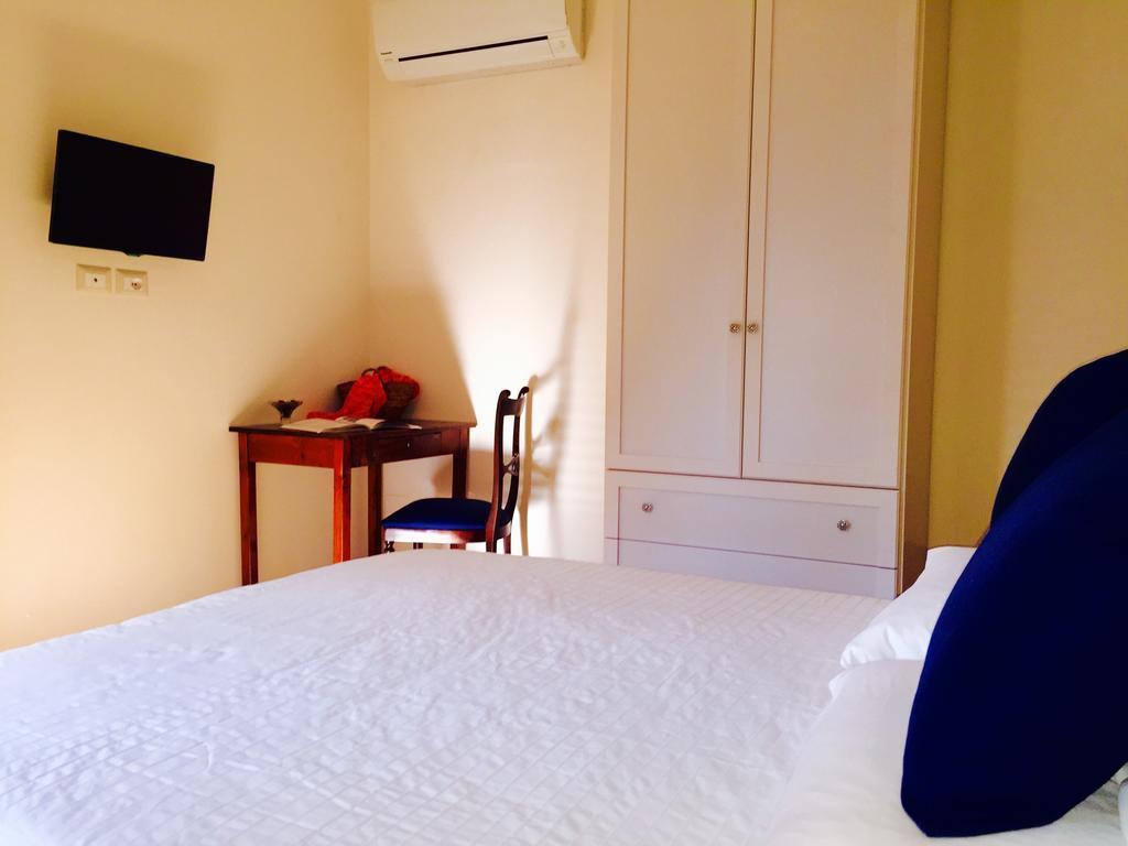 Solarium Achilles Appartement Giardini-Naxos Buitenkant foto